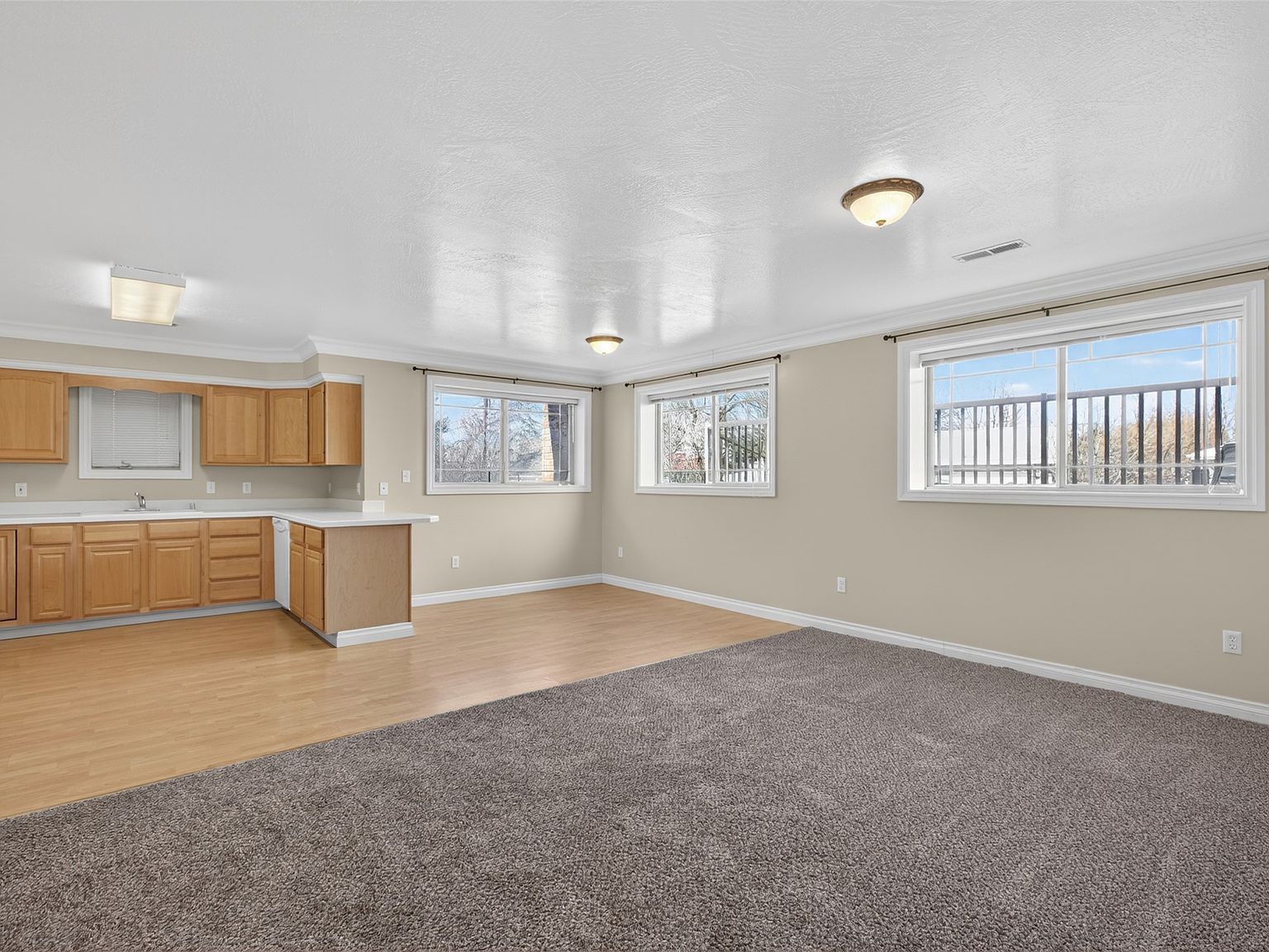 4409 2nd Ave N Great Falls, MT 59405 - Thumbnail 4