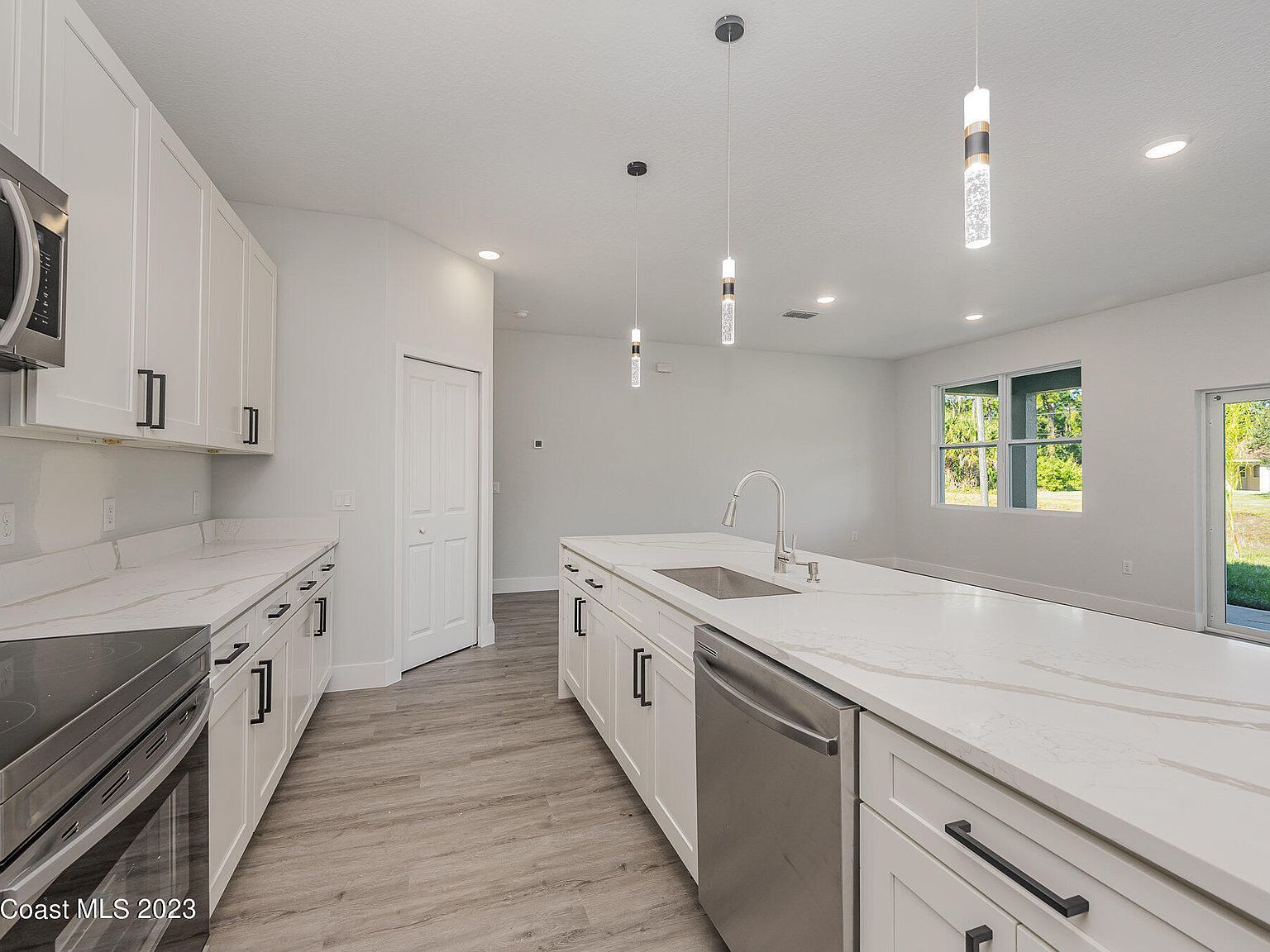 1271 Hathaway Rd SW Palm Bay, FL 32908 - Thumbnail 4