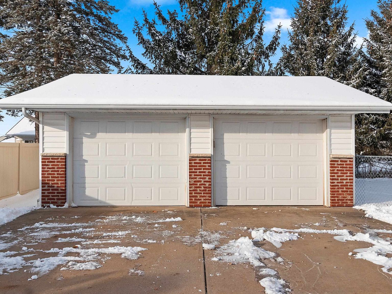 315 Johnson St Pulaski, WI 54162 - Thumbnail 4