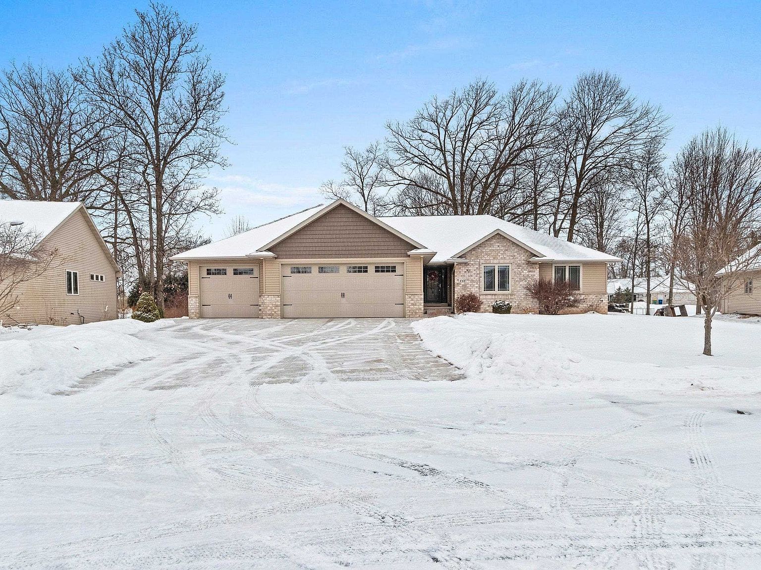 448 Meadow Wind Dr Green Bay, WI 54311 - Thumbnail 4