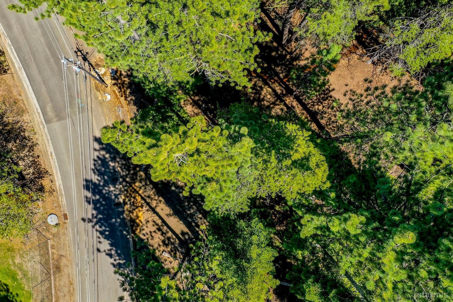 1444 Apache Ave South Lake Tahoe, CA 96150 - Thumbnail 4