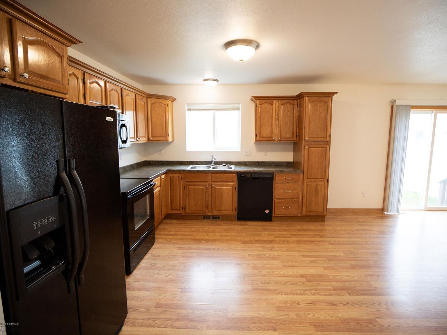 4272 51st St S Fargo, ND 58104 - Thumbnail 4