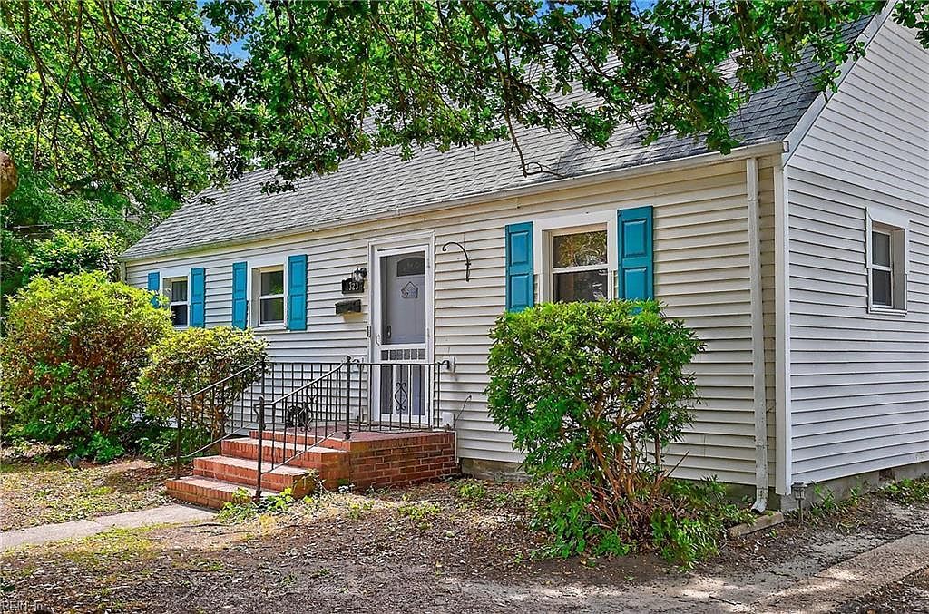 1323 Jenifer St Norfolk, VA 23503 - Thumbnail 4