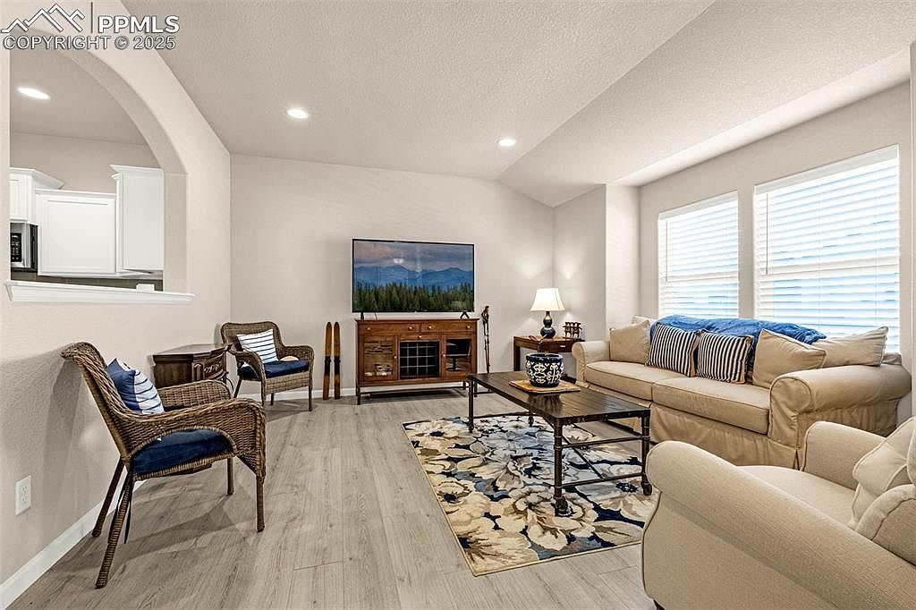 6231 Old Glory Dr Colorado Springs, CO 80925 - Thumbnail 4