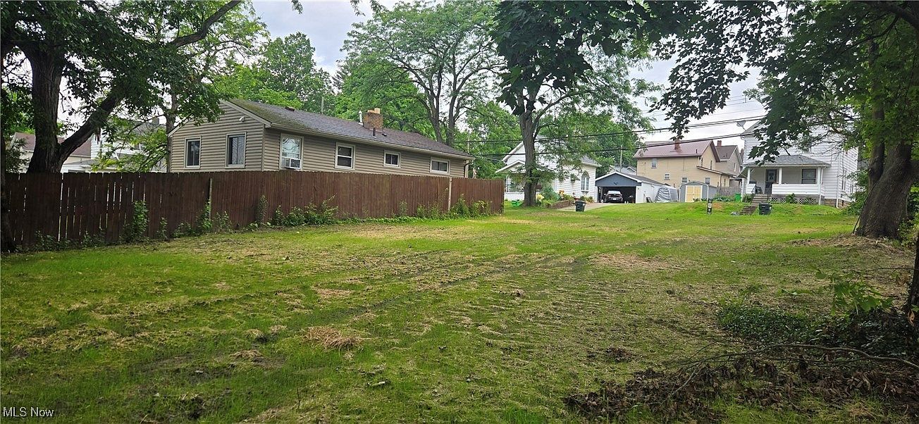 1080 Belleview Ave Barberton, OH 44203 - Thumbnail 4