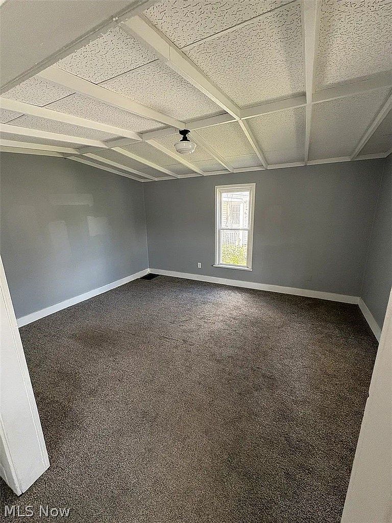 284 3rd St NW Barberton, OH 44203 - Thumbnail 4