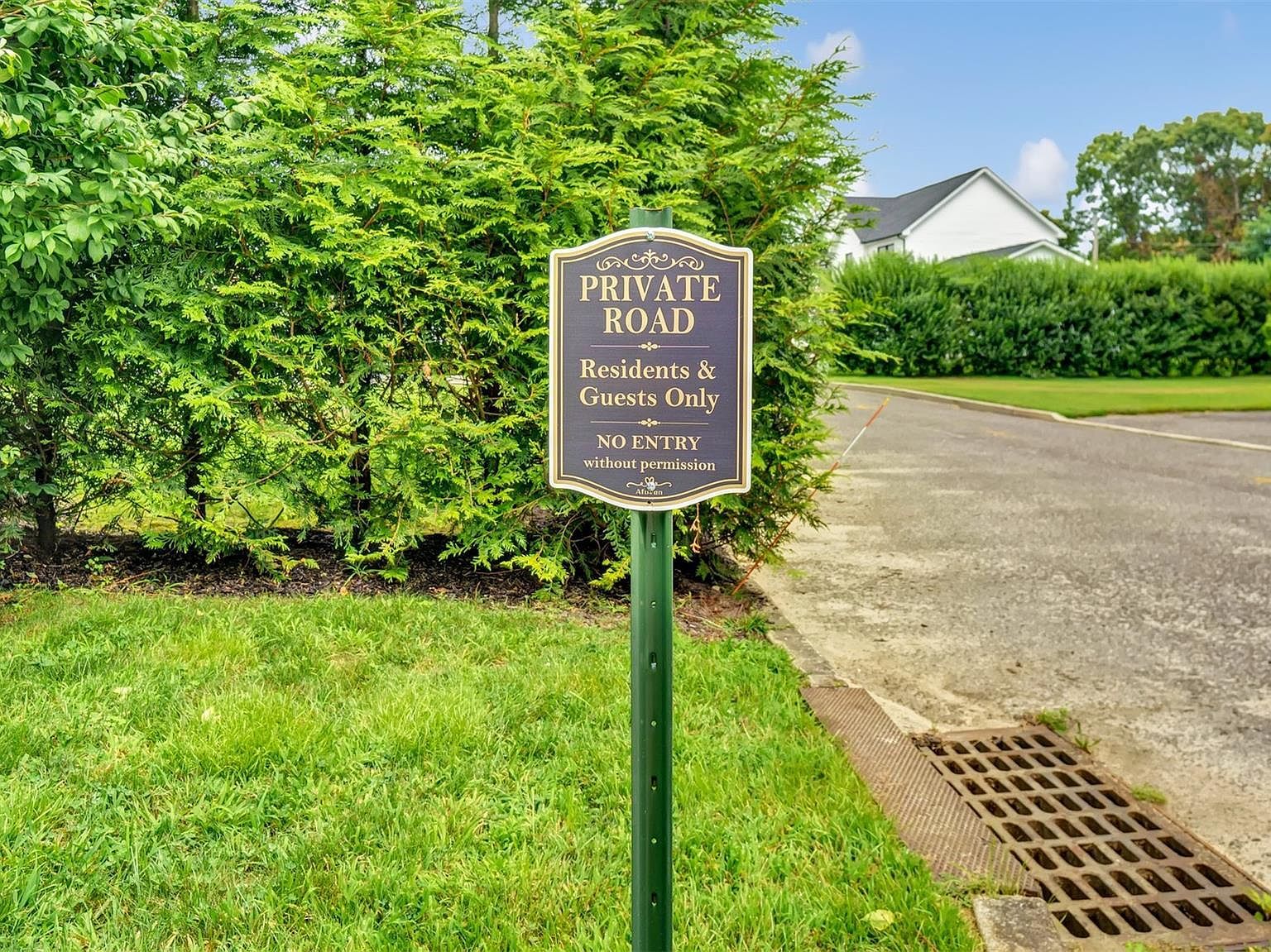 5 Fanning Ave #B Hampton Bays, NY 11946  | Single Family