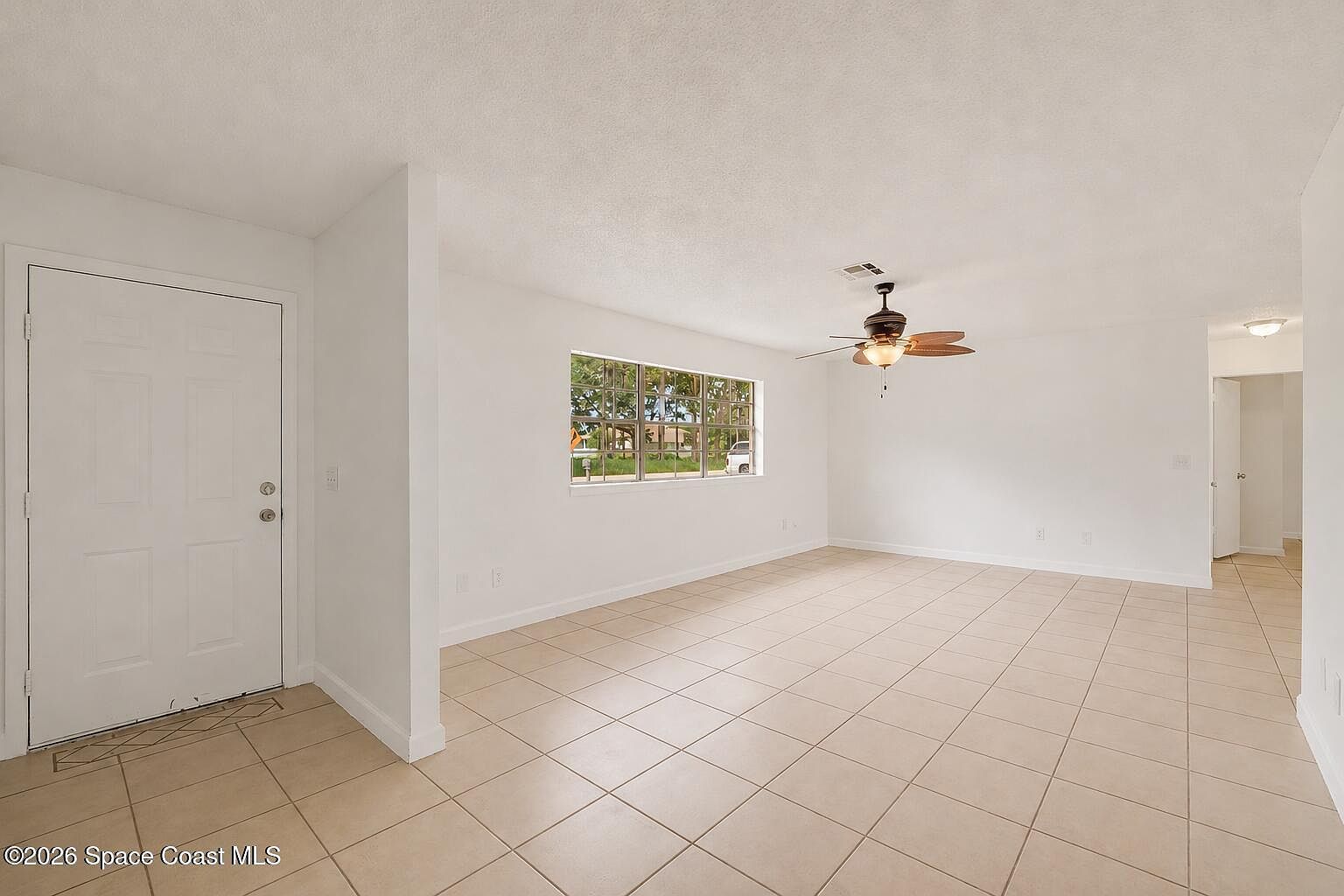 901 Grandeur St SE Palm Bay, FL 32909 - Thumbnail 4