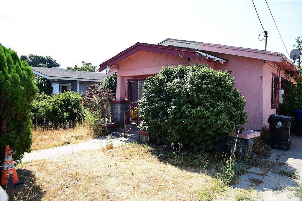 142 W 58th St Los Angeles, CA 90037  | Single Family