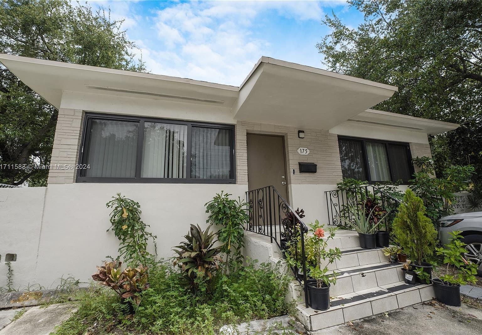 175 NW 68th St Miami, FL 33150 - Thumbnail 4