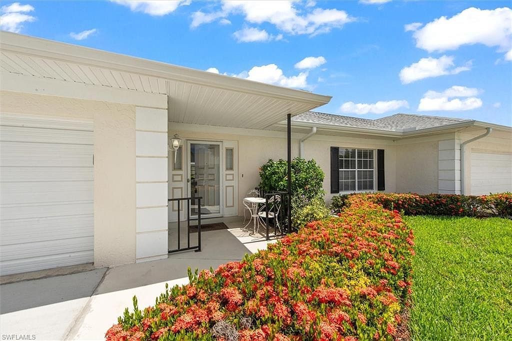 1207 Arcola Dr Fort Myers, FL 33919 - Thumbnail 4