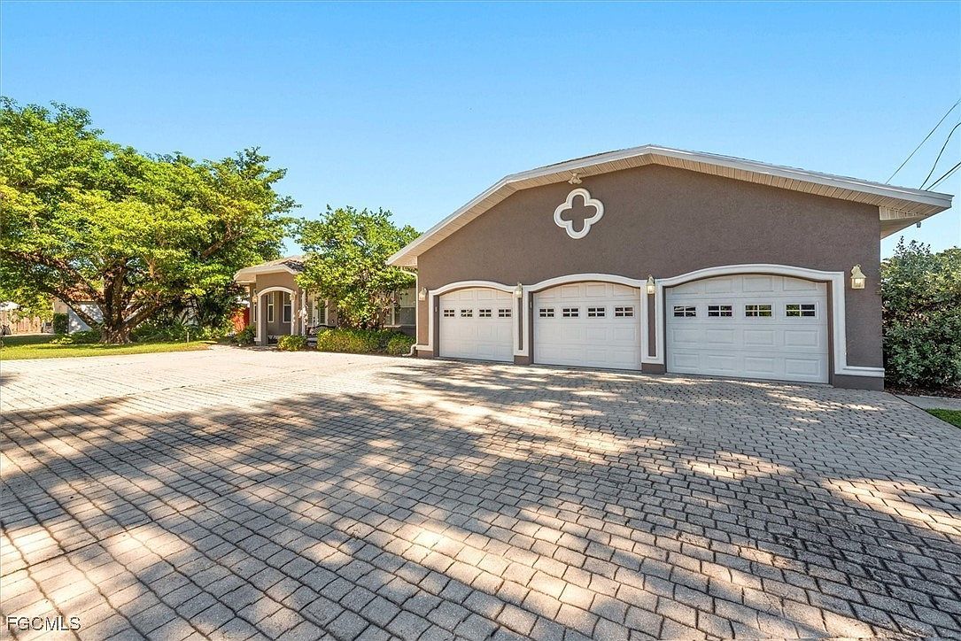 729 Dean Way Fort Myers, FL 33919 - Thumbnail 4