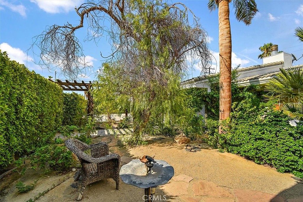 2030 E Acacia Rd Palm Springs, CA 92262 - Thumbnail 4