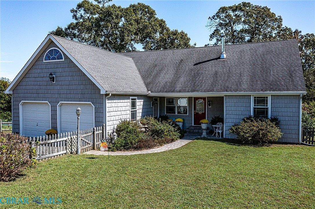 708 Queens Point Dr Locust Hill, VA 23092 - Thumbnail 4