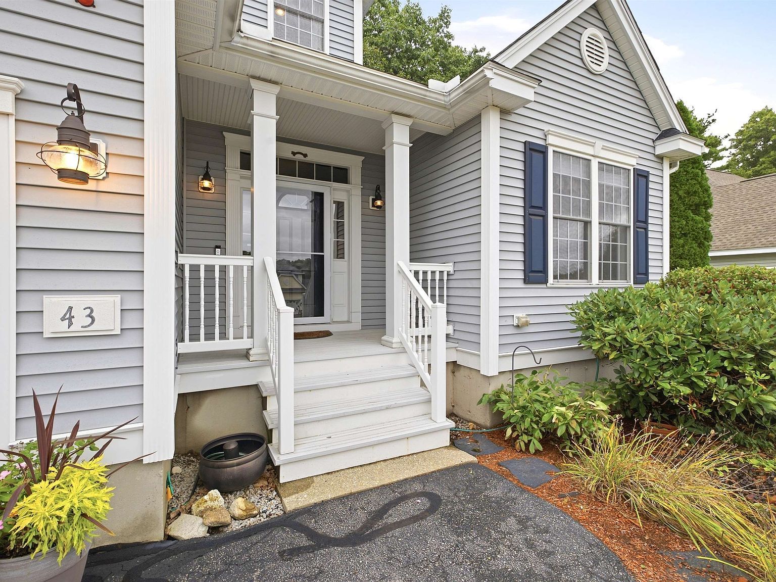 43 Sawgrass Circle Londonderry, NH 03053 - Thumbnail 4