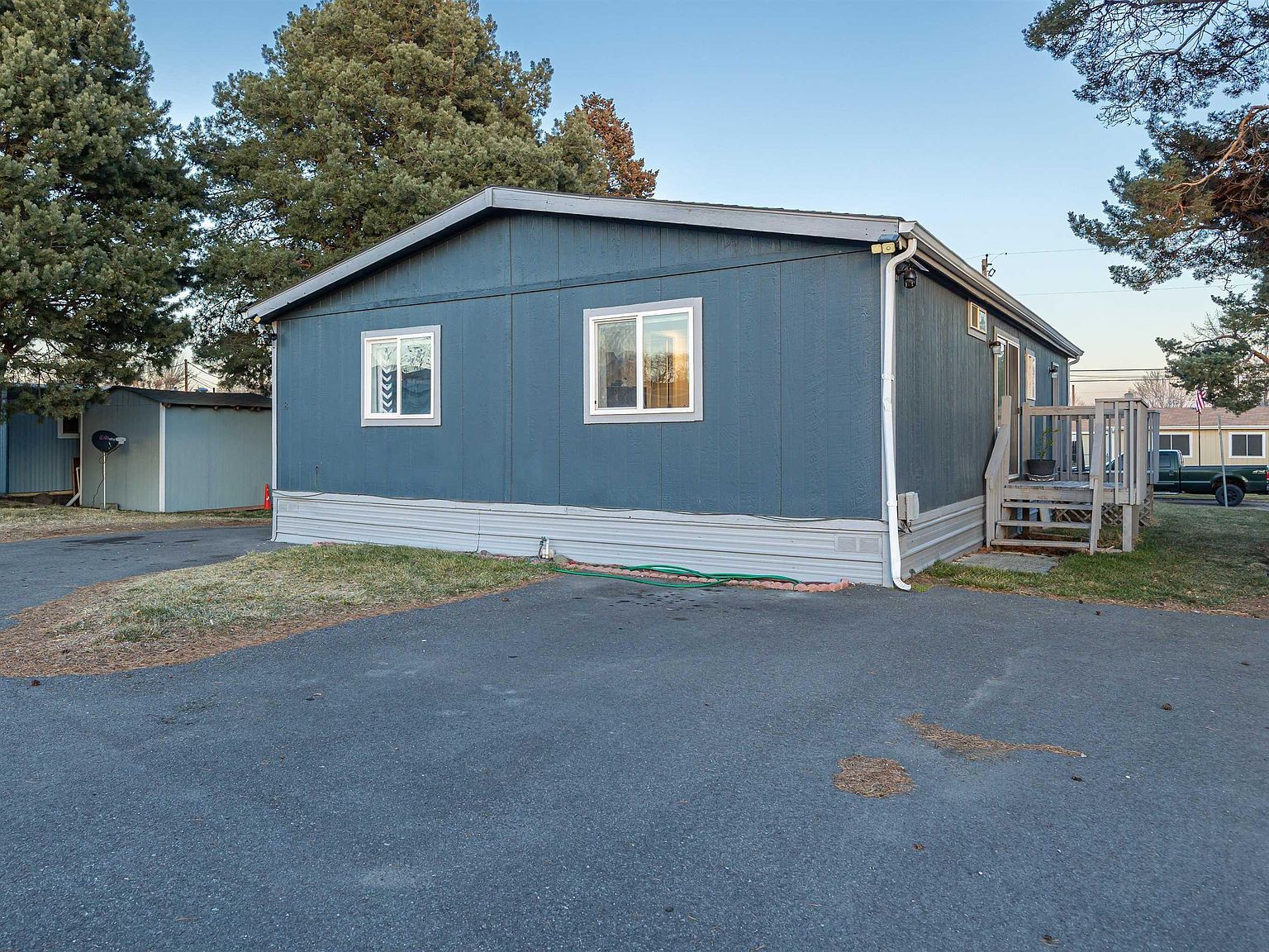 8 Royal Crest Loop West Richland, WA 99353 - Thumbnail 4