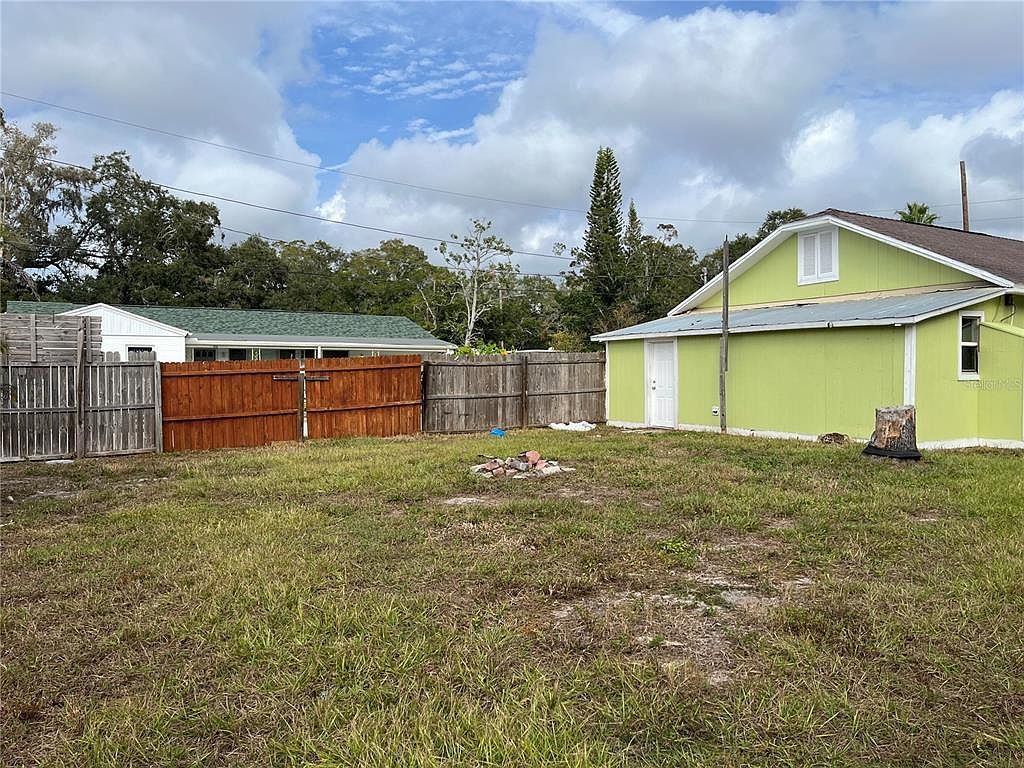 1554 Tilley Ave Clearwater, FL 33756 - Thumbnail 4