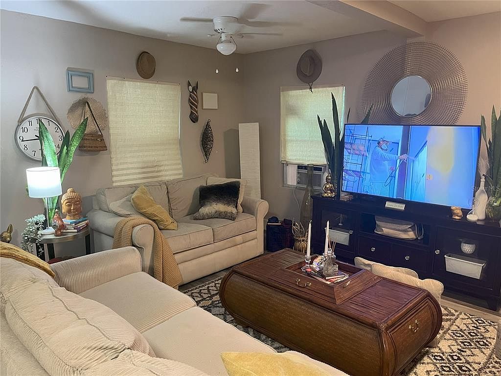 1874 Douglas Ave Clearwater, FL 33755 - Thumbnail 4