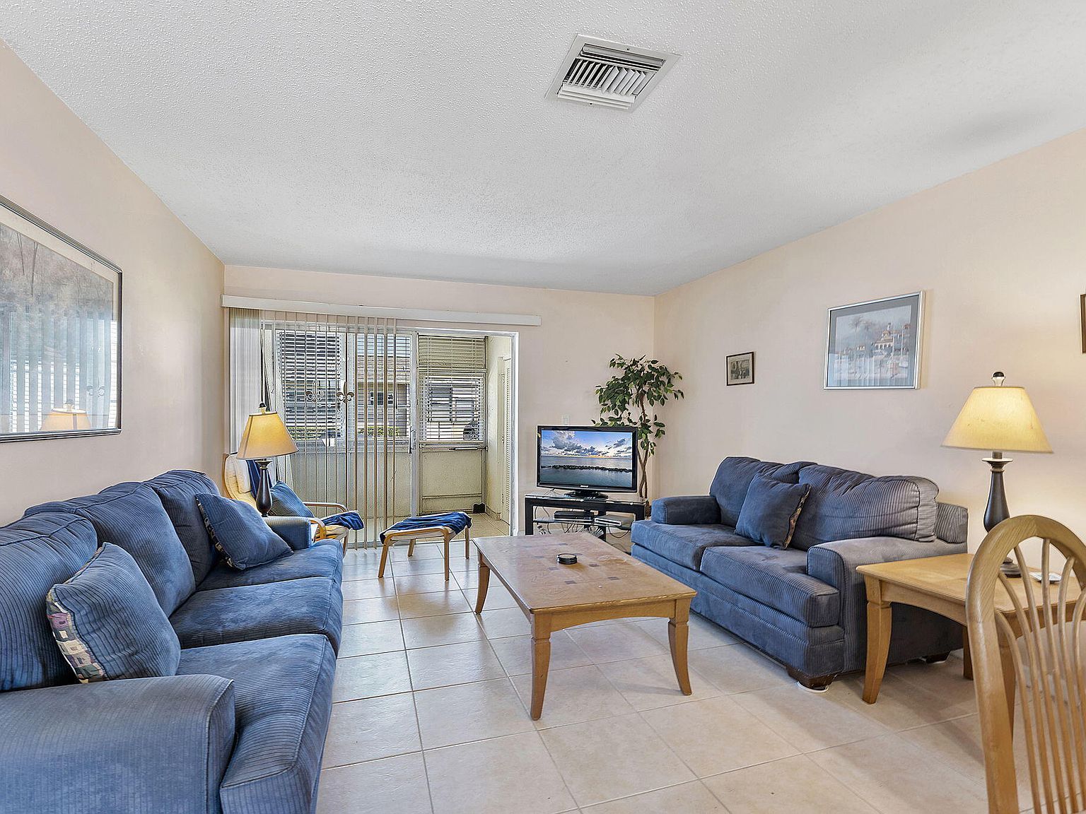 2523 Dudley Dr W APT H West Palm Beach, FL 33415 - Thumbnail 4