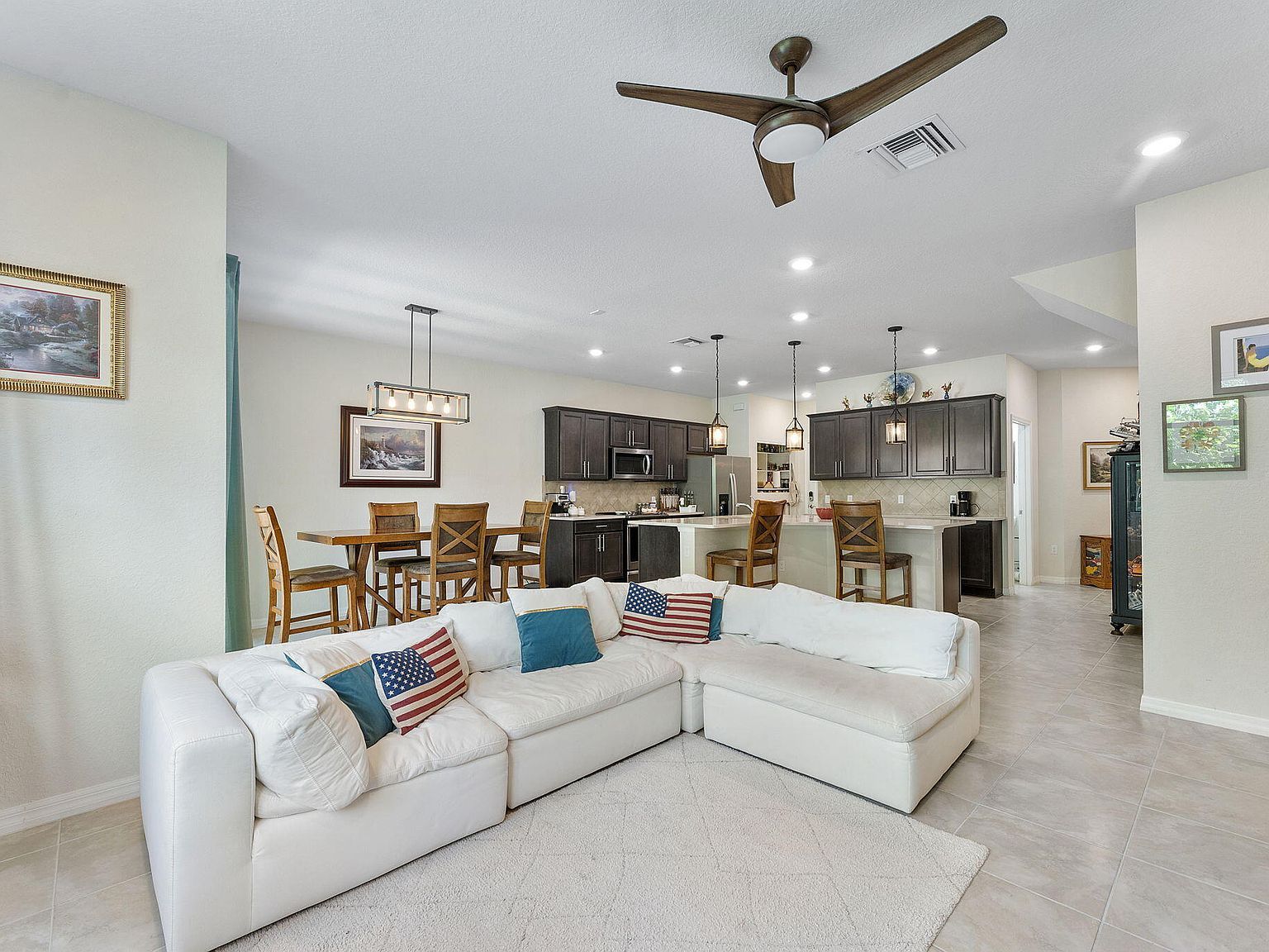 8315 Catria Ln Lake Worth, FL 33467 - Thumbnail 4