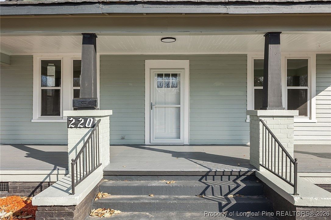 220 Beaman St Clinton, NC 28328 - Thumbnail 4