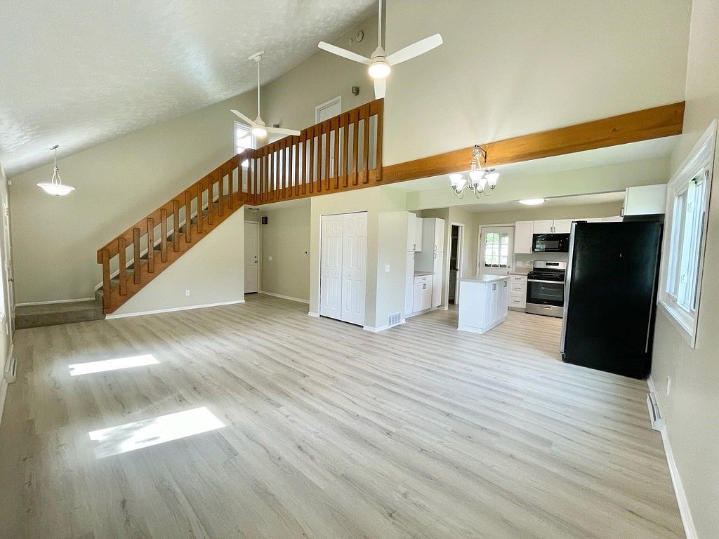 202 Stonehaven Dr Edinboro, PA 16412 - Thumbnail 4