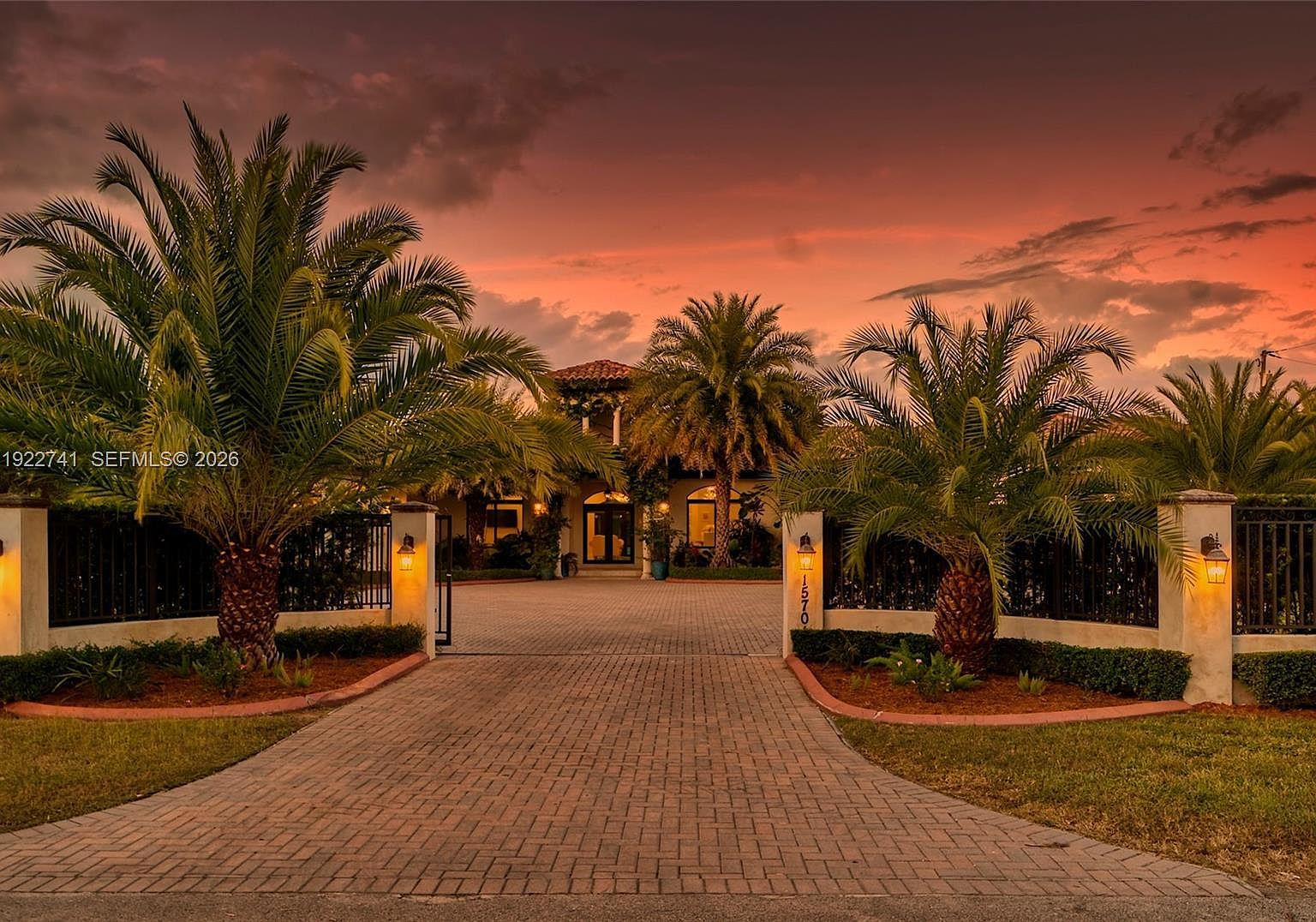 15701 SW 254th St Homestead, FL 33031 - Thumbnail 4