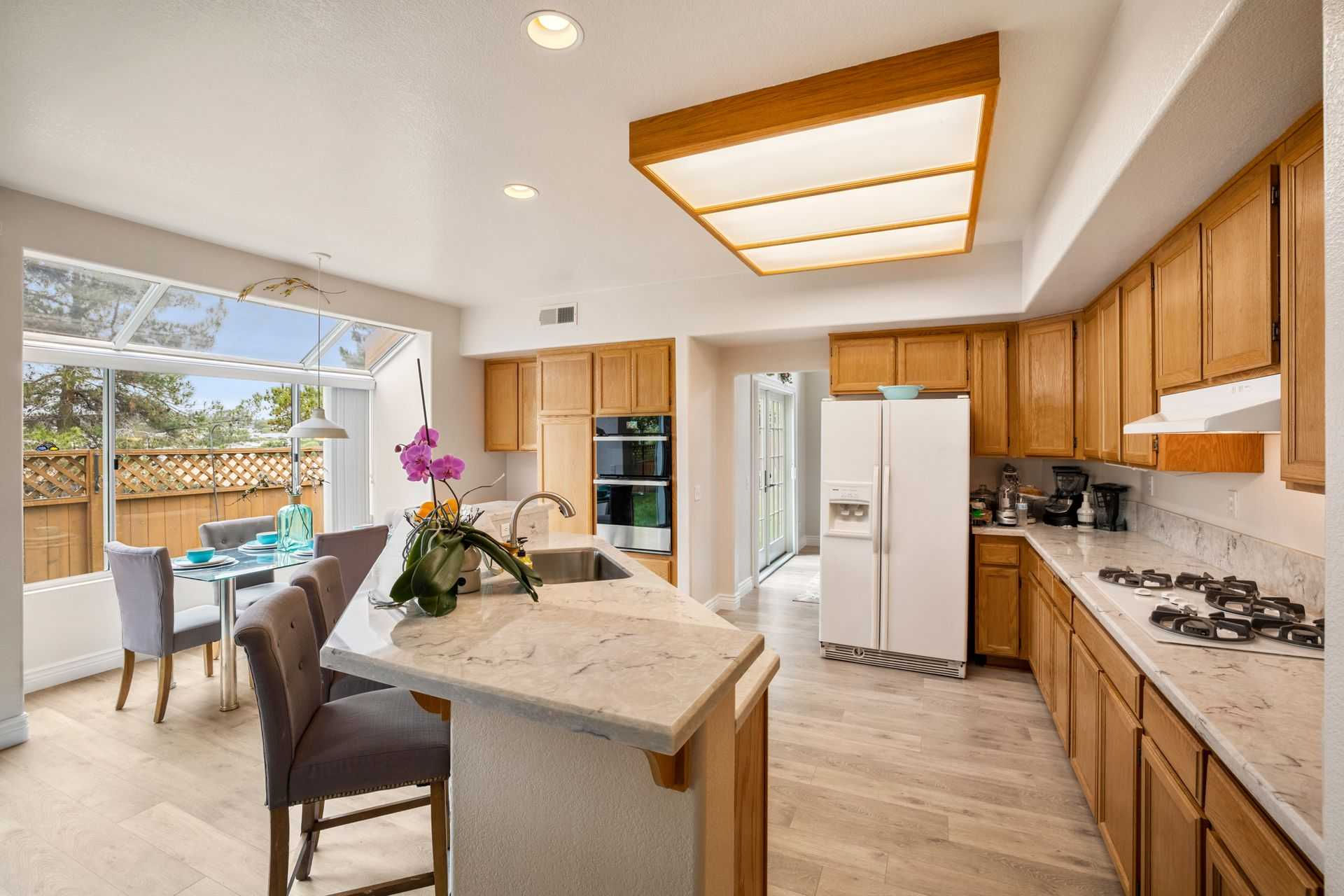 1061 Dragt Place, Escondido, CA, USA, 92029 - Thumbnail 4