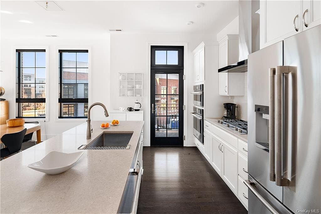 102 Legend Dr #303 Tarrytown, NY 10591 - Thumbnail 4