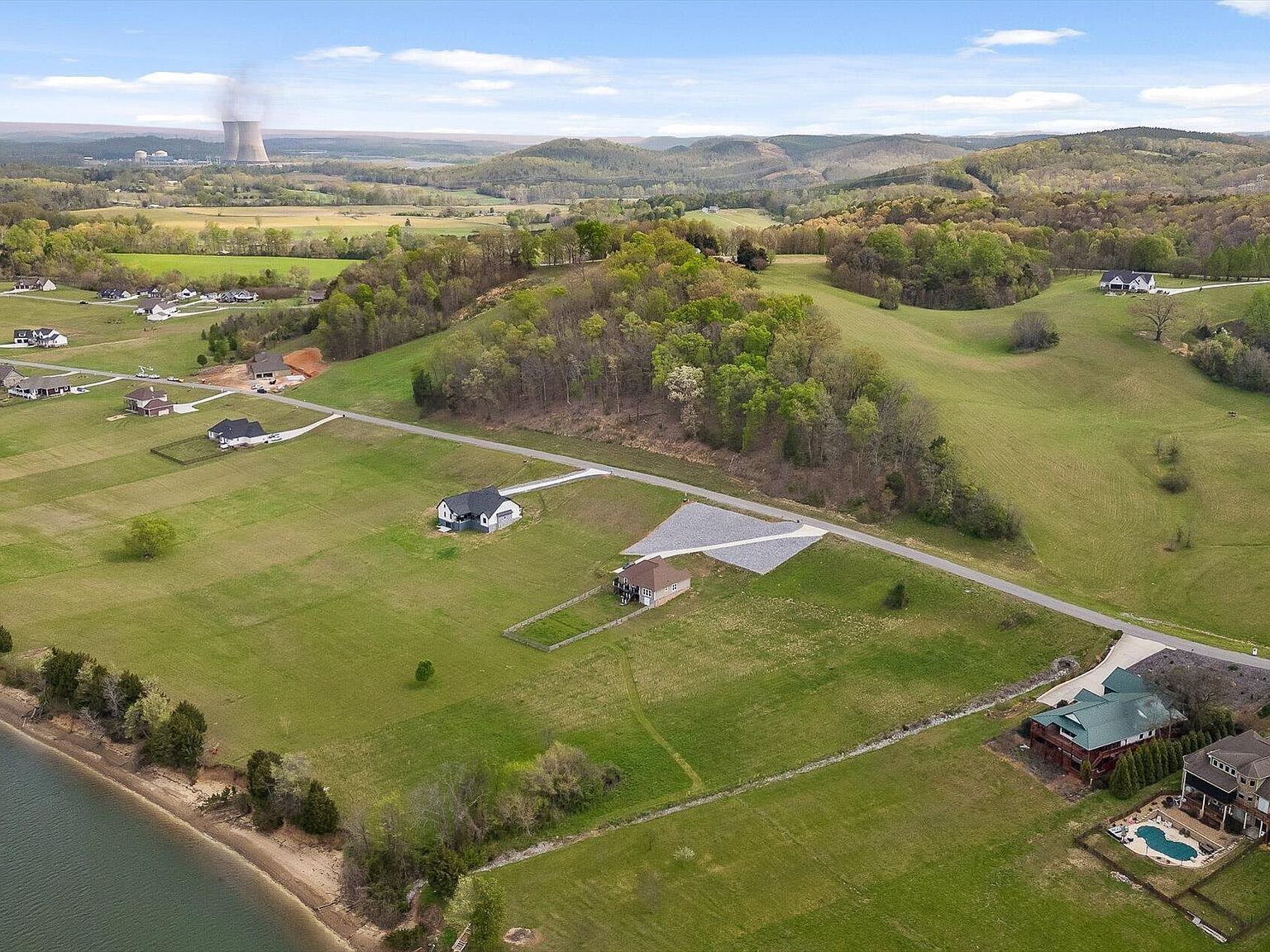 66 Espalier Dr Decatur, TN 37322 - Thumbnail 4