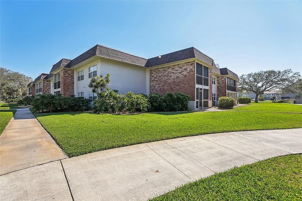 3800 Saxon Dr APT 19B New Smyrna Beach, FL 32169 - Thumbnail 4