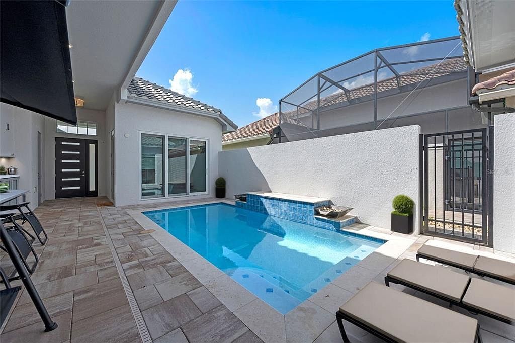 272 Hampton Loop Davenport, FL 33837 - Thumbnail 4