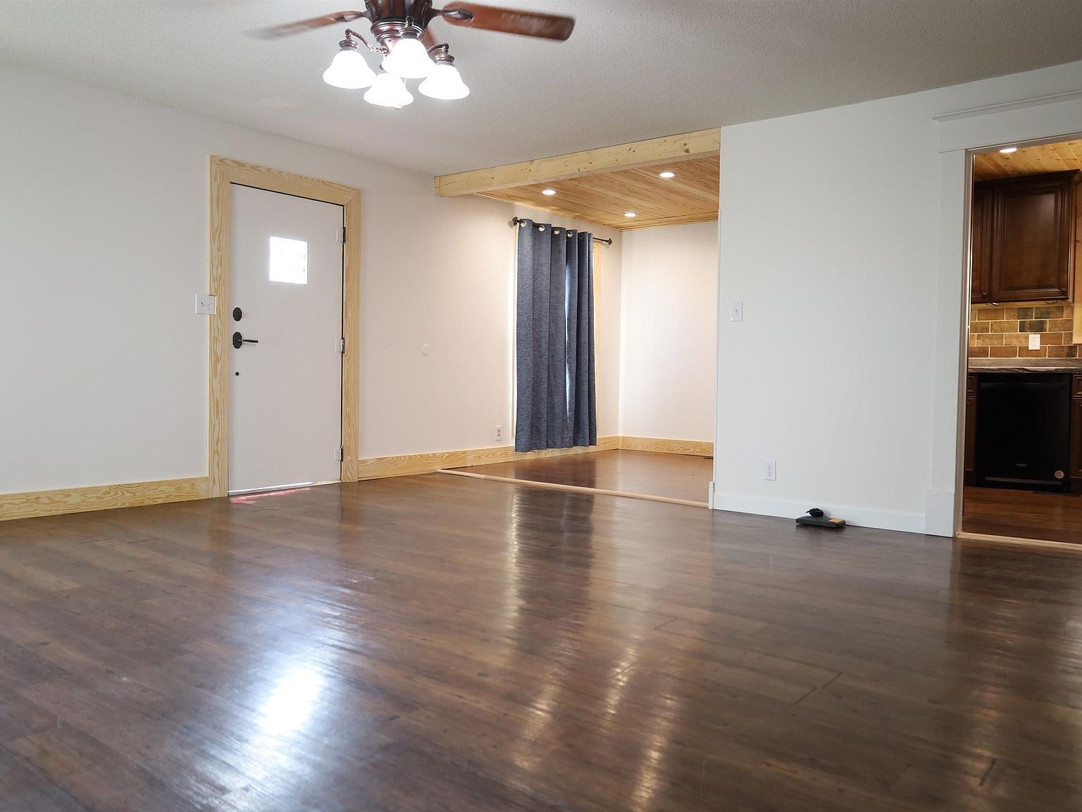 919 W Mueller Paragould, AR 72450 - Thumbnail 4