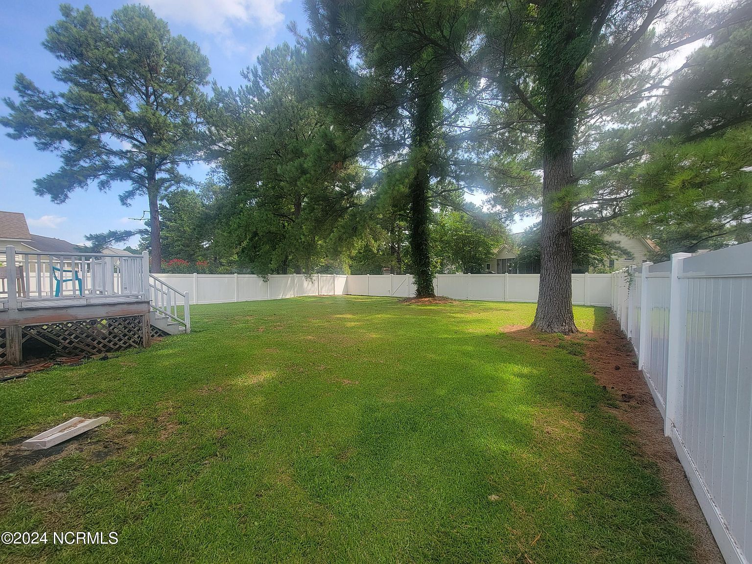 409 Fishing Creek Dr New Bern, NC 28562 - Thumbnail 4