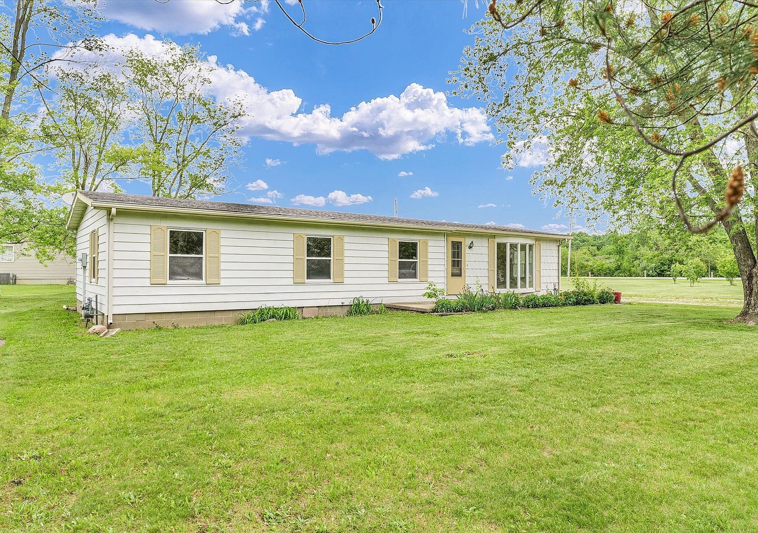 116 Seminole Ln Loda, IL 60948 - Thumbnail 4