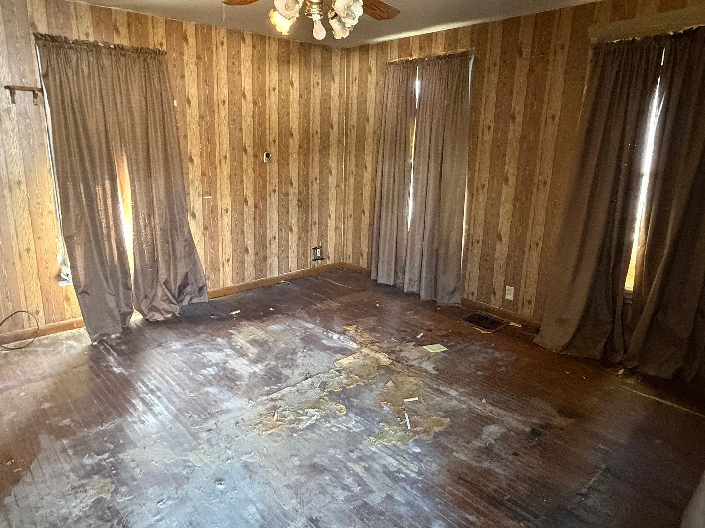 (undisclosed Address) Paxton, IL 60957 - Thumbnail 4