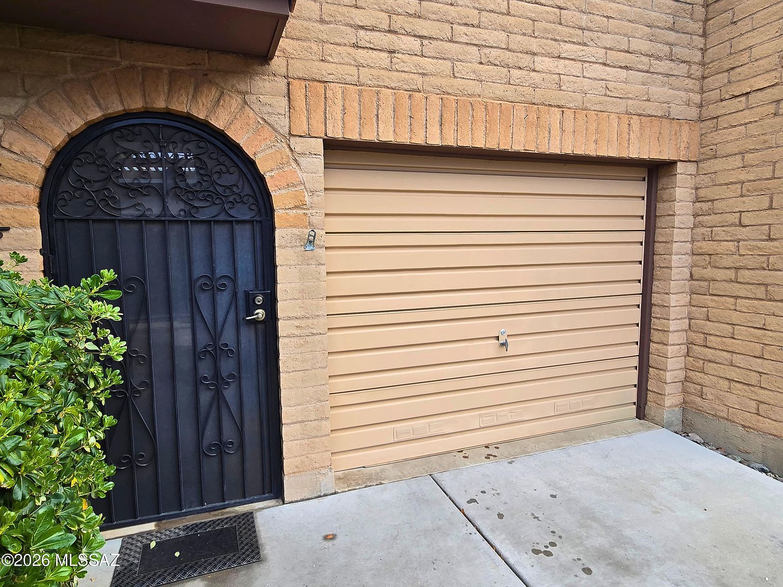 8434 E Brookside Ln Tucson, AZ 85710 - Thumbnail 4