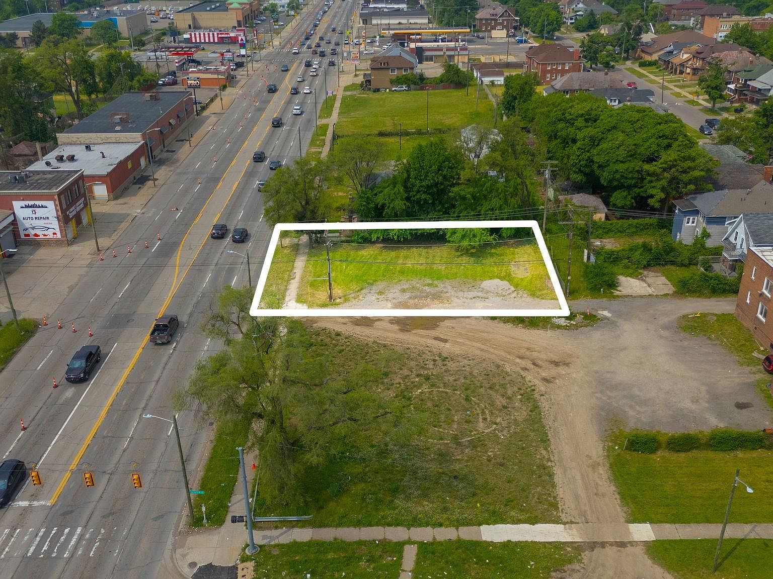 2434 W Davison Detroit, MI 48238 - Thumbnail 4