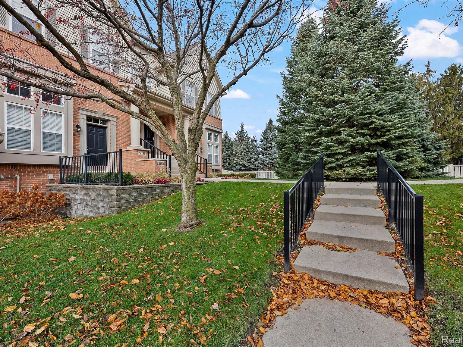 22200 Abbey Ln Dearborn, MI 48124 - Thumbnail 4