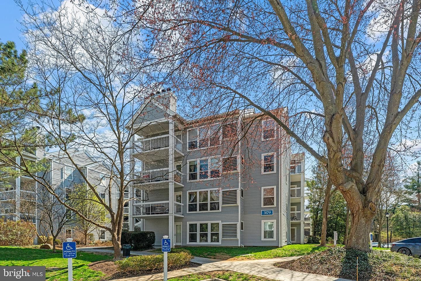 3179 Summit Square Dr #2-E1 Oakton, VA 22124 - Thumbnail 4