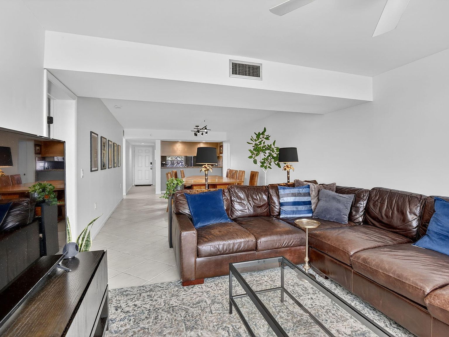 1528 Whitehall Dr APT 202 Davie, FL 33324 - Thumbnail 4