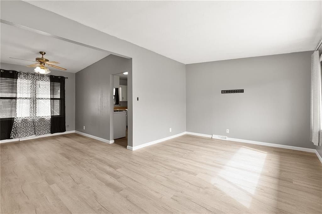 601 Westside Dr Knob Noster, MO 65336 - Thumbnail 4