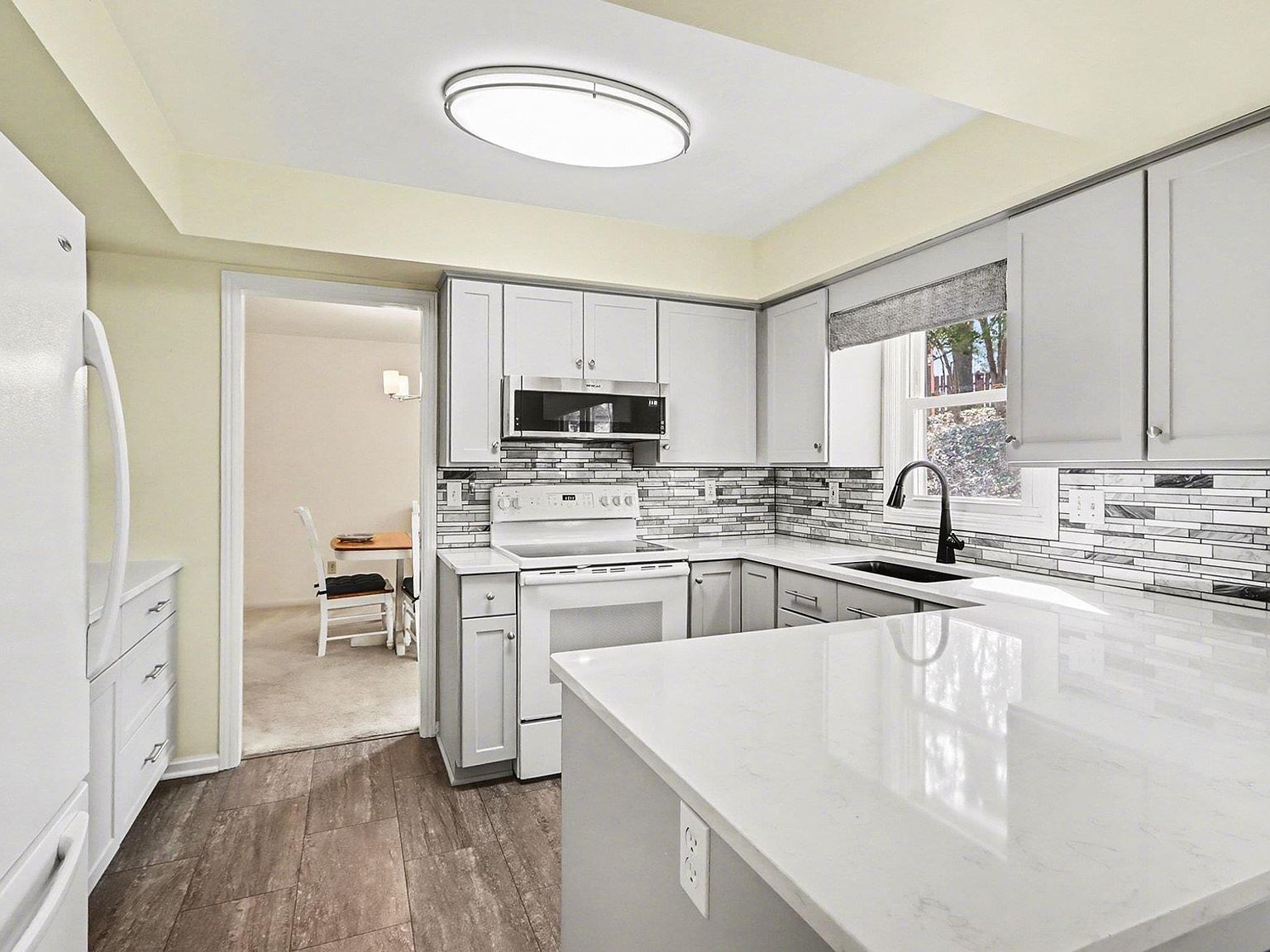 1207 Hampton Oaks Dr Portage, MI 49024 - Thumbnail 4