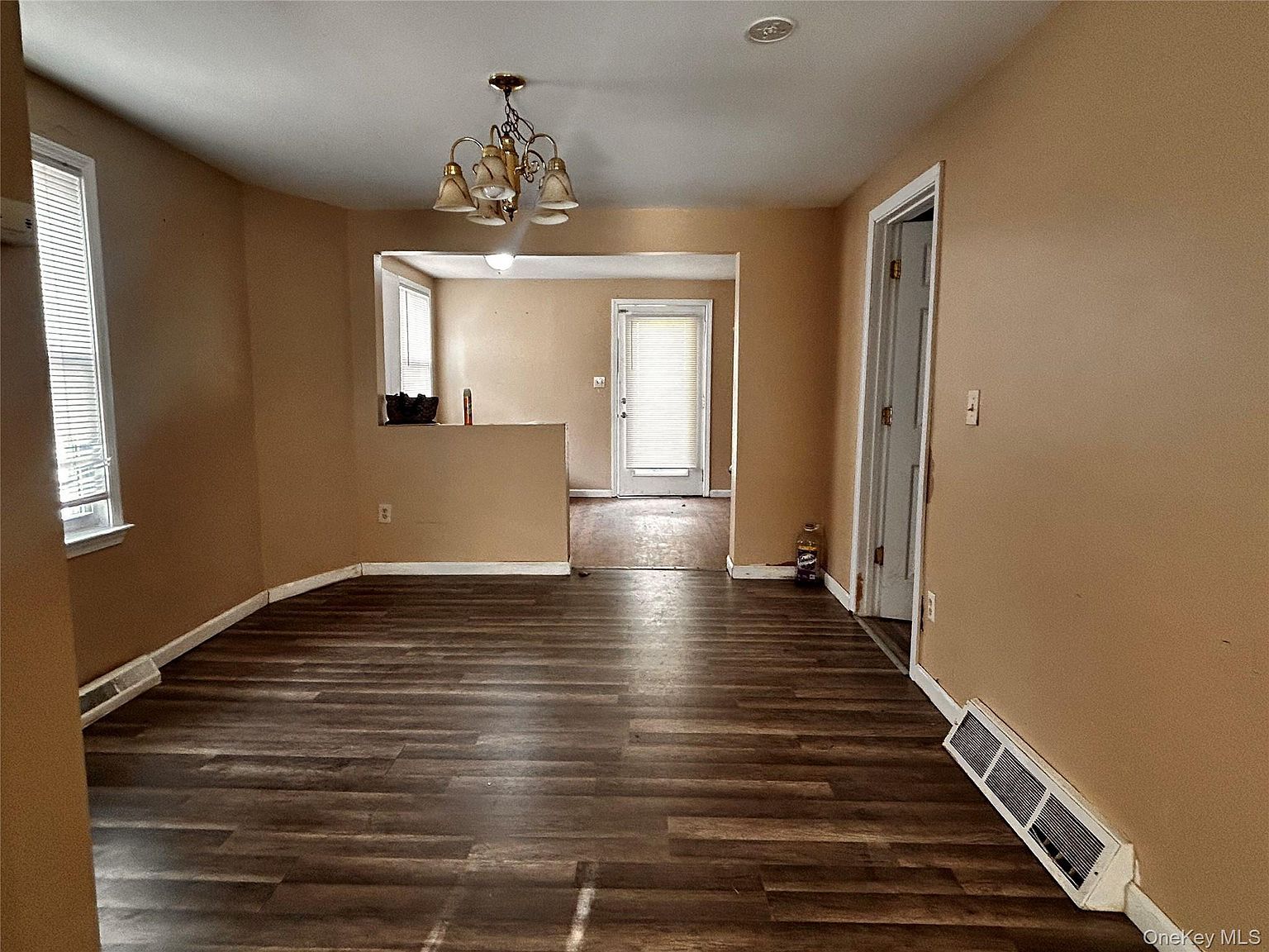 114 Dupont Ave Newburgh, NY 12550 - Thumbnail 4