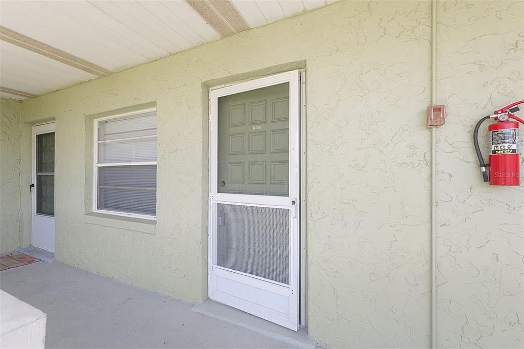 1250 S Pinellas Ave APT 910 Tarpon Springs, FL 34689 - Thumbnail 4
