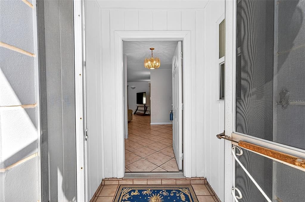 1409 Bryan Rd Brandon, FL 33511 - Thumbnail 4