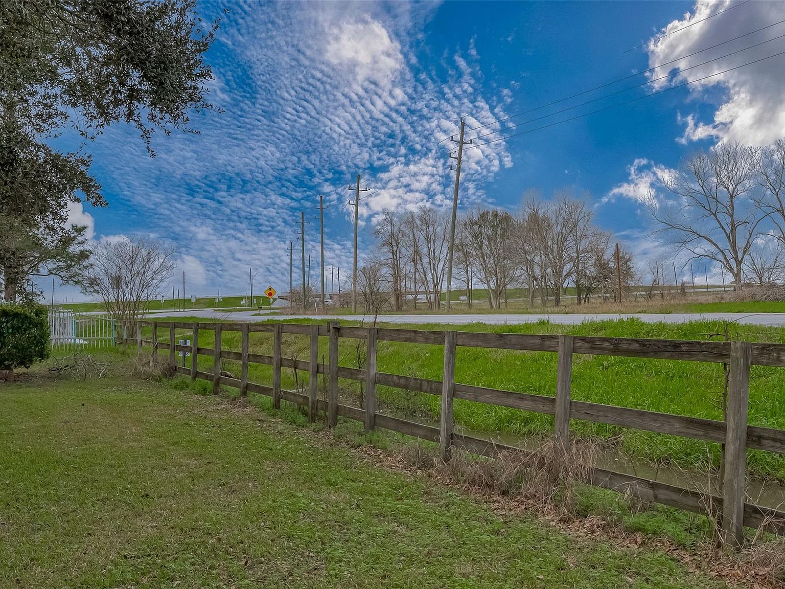 422 Fm 360 Rd Beasley, TX 77417 - Thumbnail 4