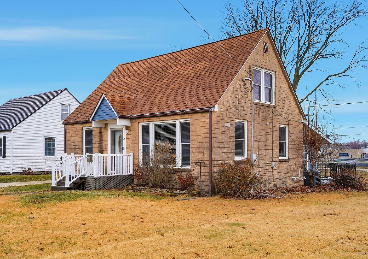 710 E 16th St Sterling, IL 61081 - Thumbnail 4