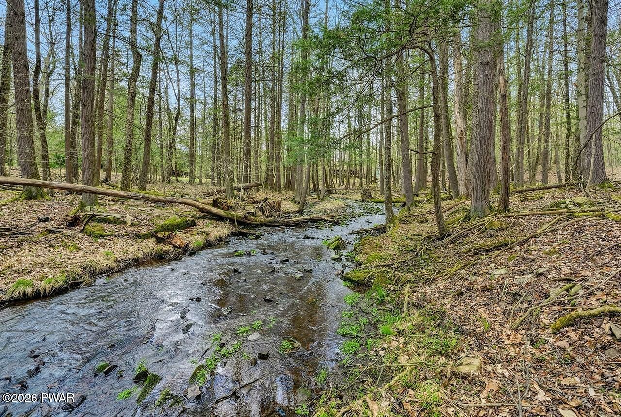 1071 Red Hawk Dr Lake Ariel, PA 18436 - Thumbnail 4