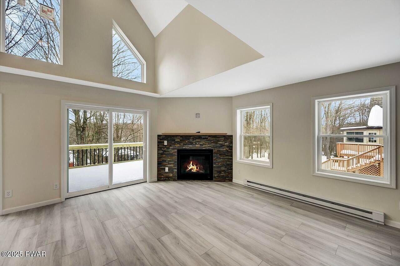 578 Lakeview Dr E Lake Ariel, PA 18436 - Thumbnail 4